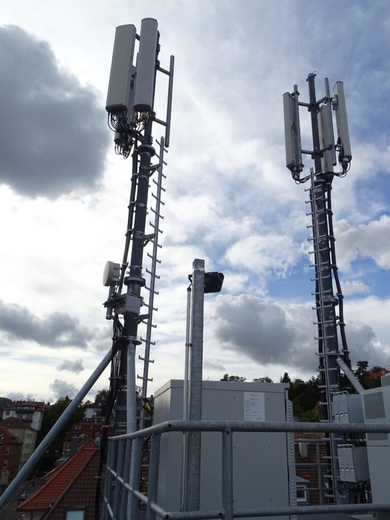 Baugenehmigung - Funkmast mit Container